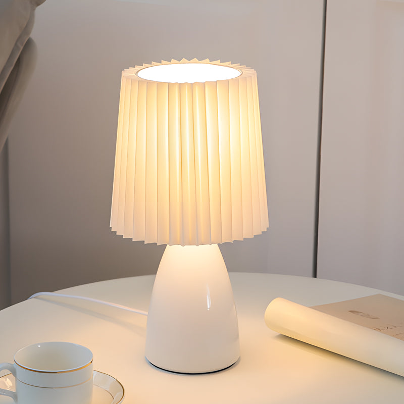 Lampe de Table avec Abat-jour Plissé - Base en Verre et Port USB