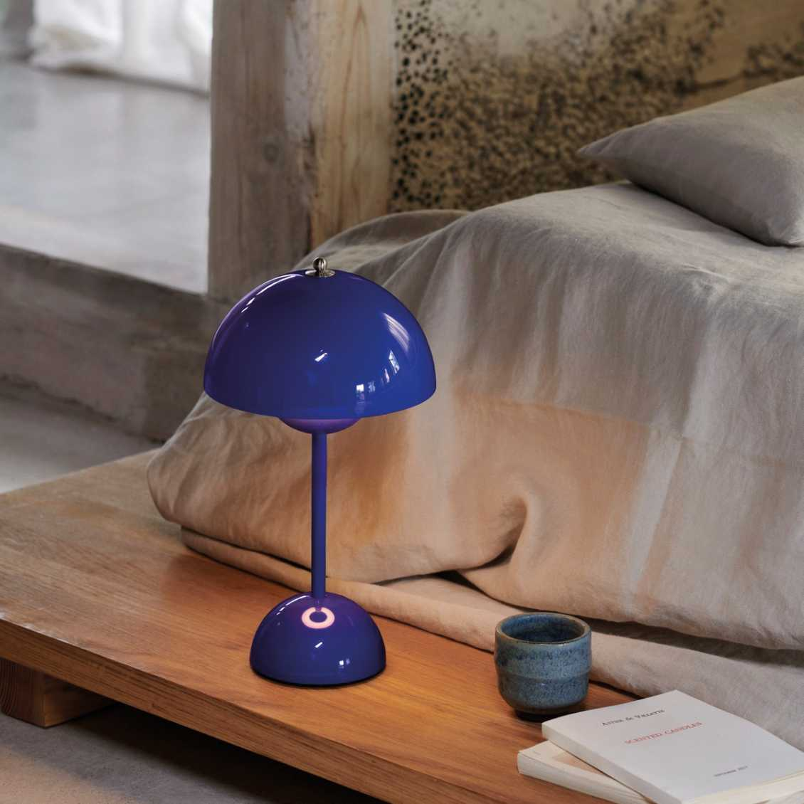 Lueur Lunaire - Lampe de Table LED pour une Ambiance Chaleureuse